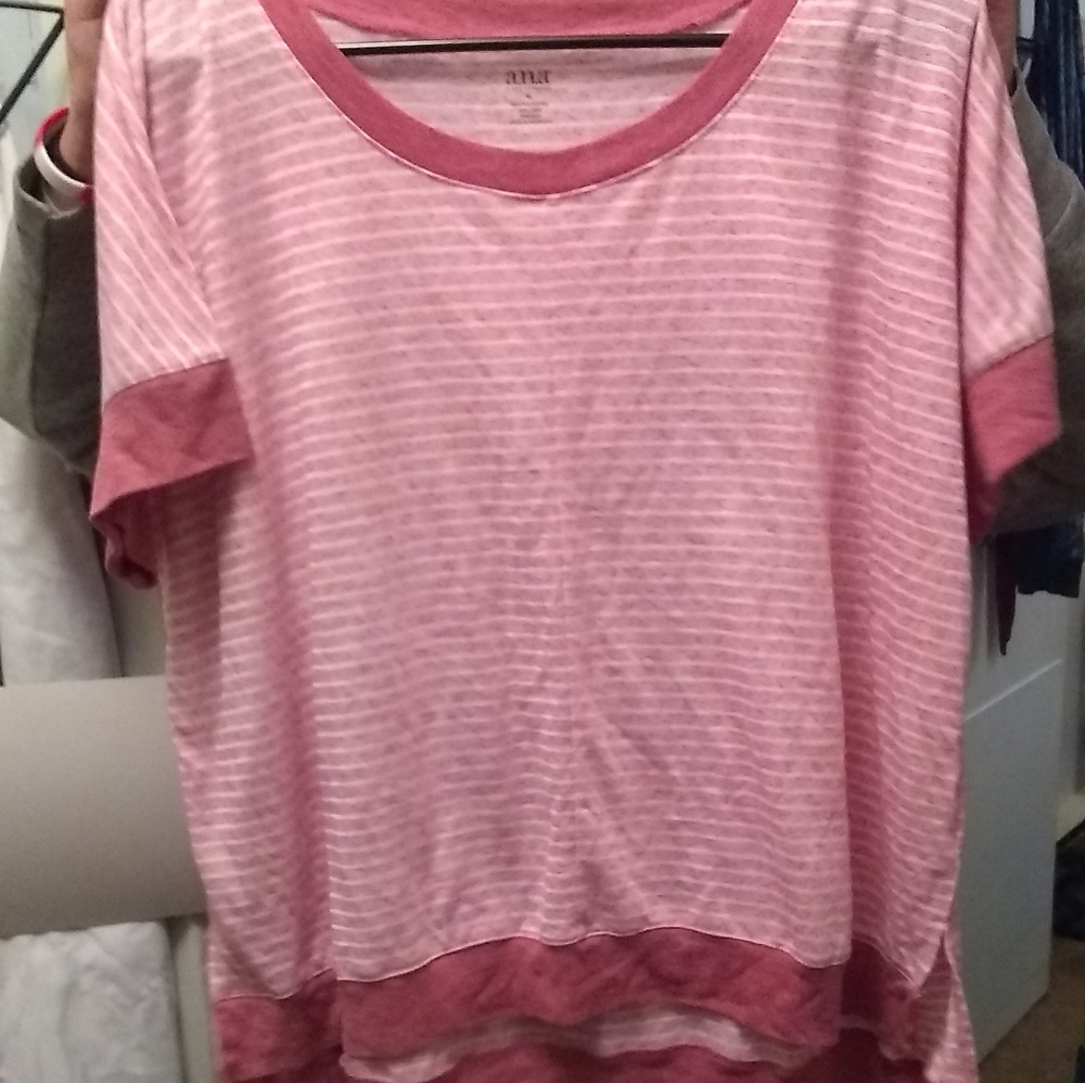 Lightweight short sleeved blouse